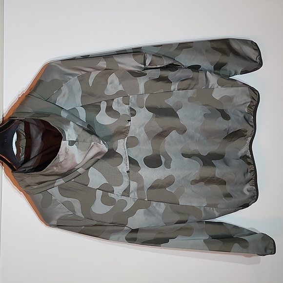Jordan Camo Windbreaker - Picture 6 of 10